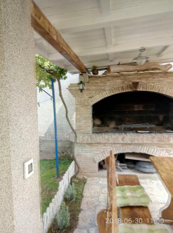 Apartman Vivian Pula Buitenkant foto